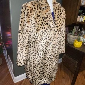 CABI "Josephine" Faux Fur Leopard Print Coat Like New‎ Size Medium Style 3727